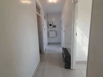 3 Bedroom Flat & Apartment