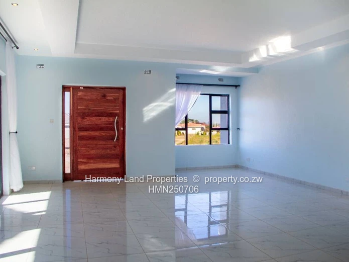 Hogerty Hill- Modern 3 Bedroom Townhouse To Let!!
