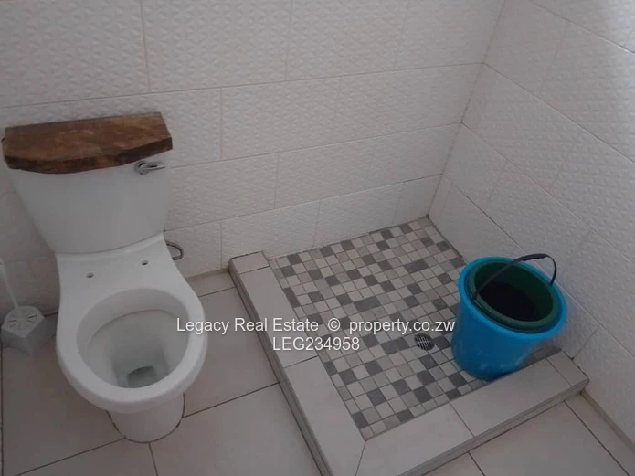 Ruwa Old Windsor 2-Bedroom Cottage for Rent