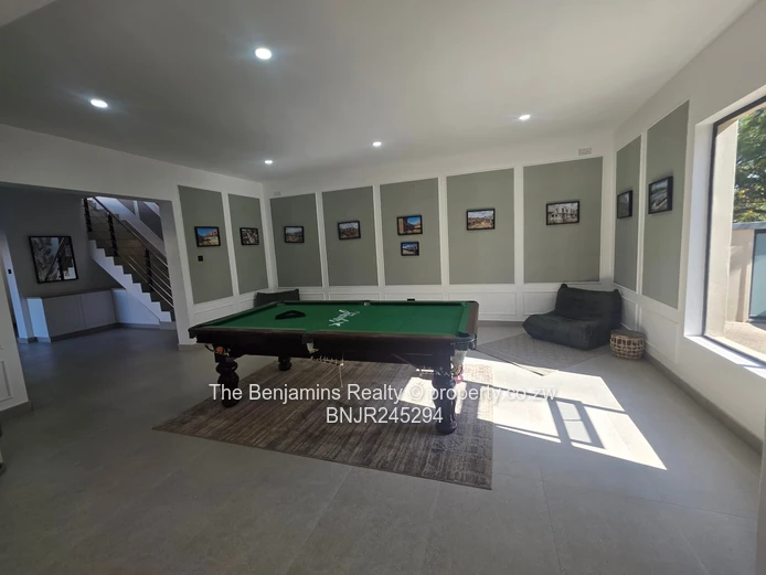 Two Bed Townhouse In Strathaven