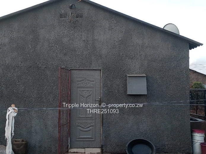 Kuwadzana Extension core house 2-Bed Main Road Home, Garden & Paved Yard