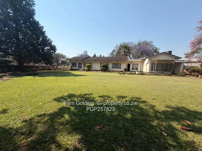 5-Bed Parklands Home with Borehole & beautiful Lawn (Sole Mandate)