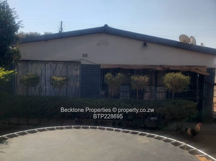 Nketa 9 House for sale  (Sole Mandate)