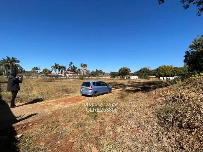 Vacant 8019m² Vainona Stand — Subdividable & Serviced