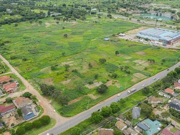 Commercial & Industrial Land