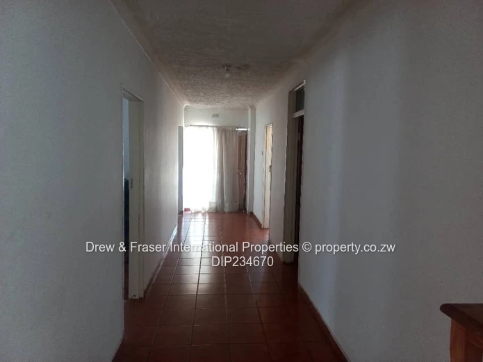 Hatfield 4 beds house for sale $150k