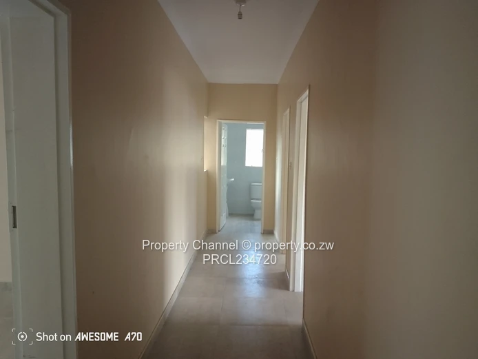 Spacious 4- Bed Cluster Home In Waterfalls, Harare