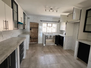 3 Bedroom Garden Flat