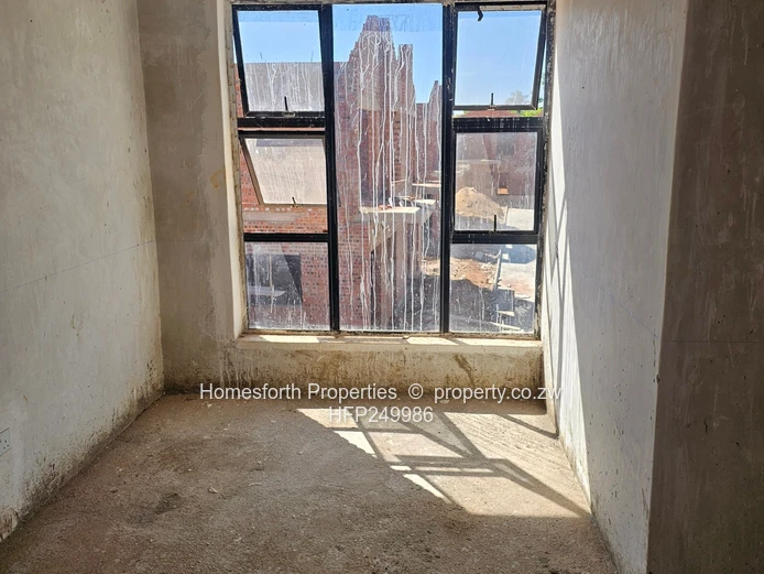 Borrowdale Hellensvale apartment for sale (Sole Mandate)