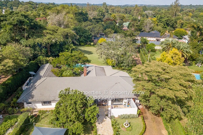 Stunning Home In Great Location.  Offer over $950 000