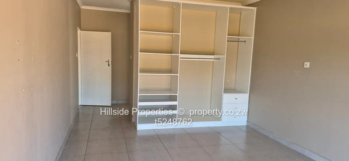 4 bed apartment in the heart of Vinona borrowdale  (Sole Mandate)