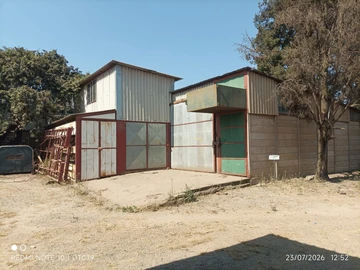 Commercial & Industrial Land
