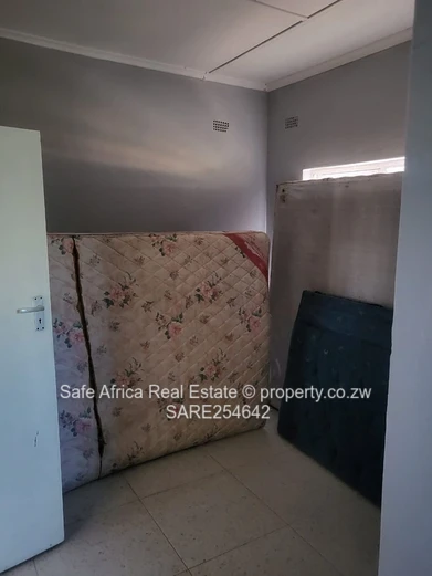 Lake Chivero. Escape to your own serene lake view holiday home $70k