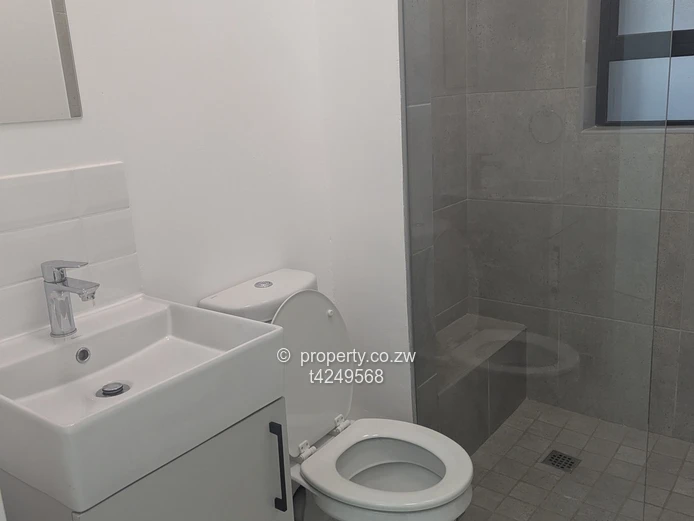 Aspindale Park 2 bedroom flat to rent  (Sole Mandate)