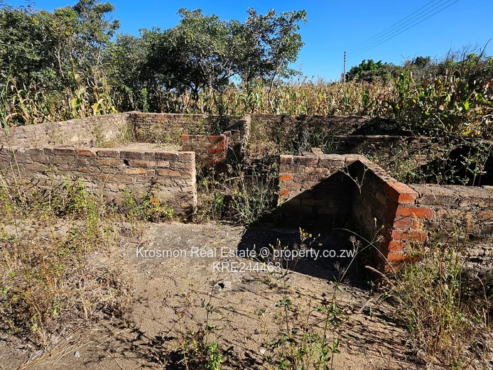 Marondera 2016m² Stand — Main Road Frontage & Subdivision Potential