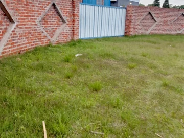 Commercial & Industrial Land