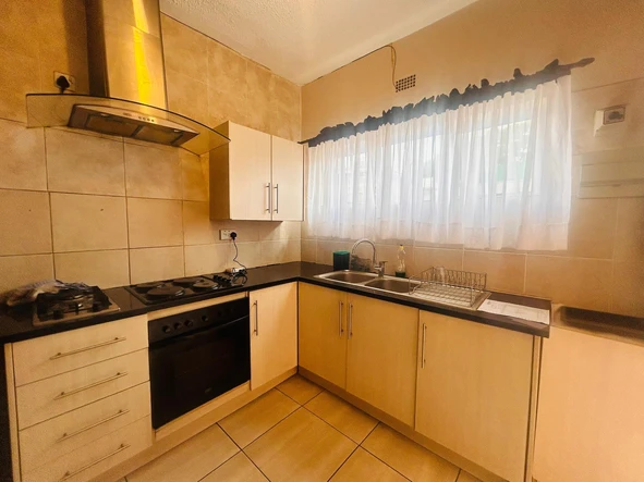 Fully furnished 3bedroom flat in Marlborough 900/month.with solar &borehole 