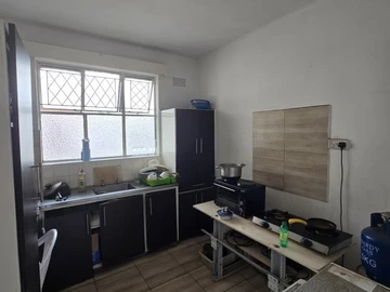 Flat & Apartment