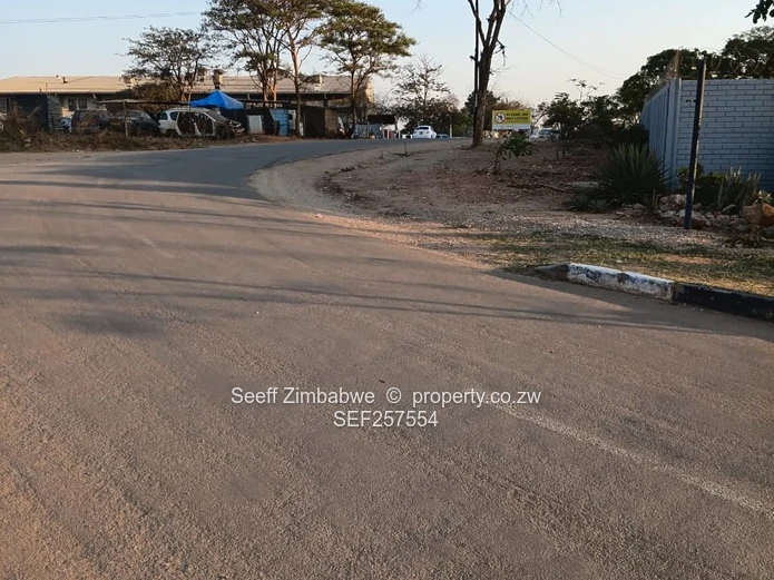 Walled Workshop & Warehouse 2325m² — Chinhoyi, Good ZESA (Sole Mandate)