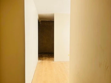 4 Bedroom Flat & Apartment