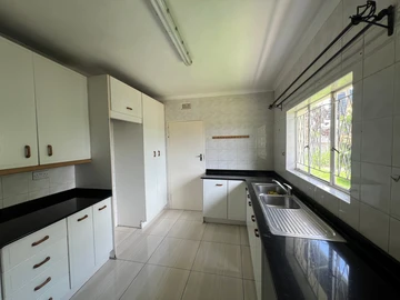 3 Bedroom Garden Flat