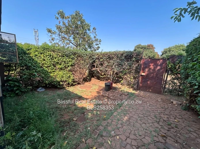 2 roomed cottage for sale in Dzivarasekwa 2-COUNCIL CESSION 