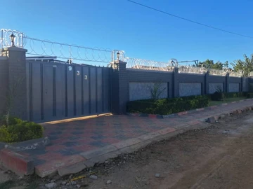 3 Bedroom Garden Flat