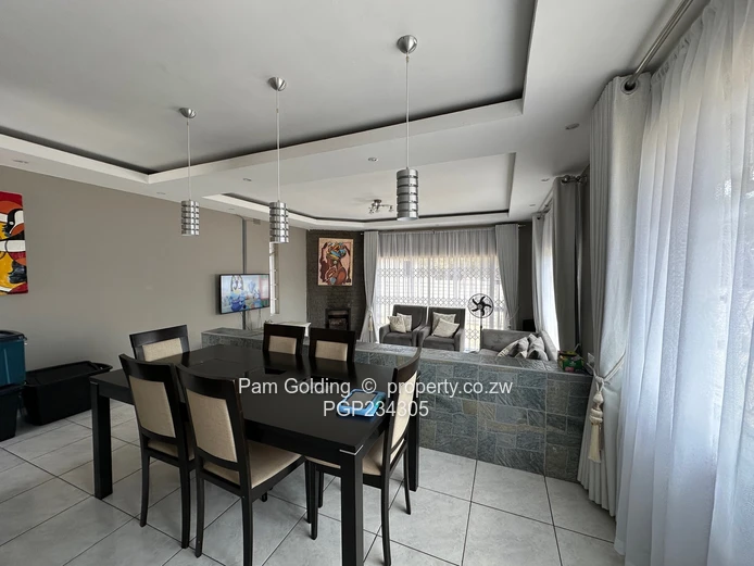 Cosy 3 Bedroom home - Greendale 