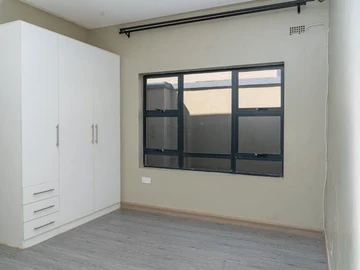 3 Bedroom Garden Flat