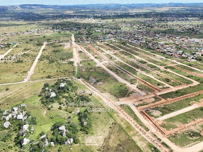Ridgemont Park, Rusape stands for sale