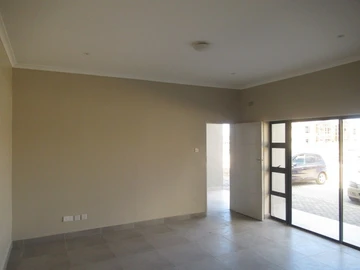 3 Bedroom Flat & Apartment