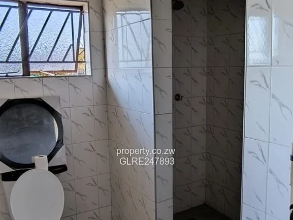 Greendale 5-Bed Family Home — Garden, Solar & Carport