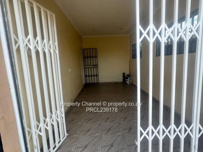 Solar-Powered 4 Bedroom Family Home