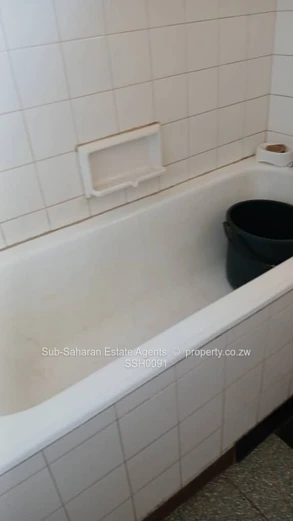 Neat Flat-Near Parirenyatwa