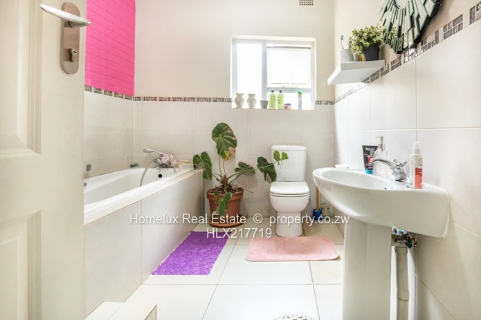 4-Bedroom House in Quinnington