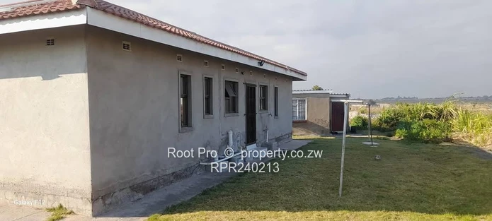 Neat 2-Bed Home on 1300m² with Borehole — Damofalls Inverangus 