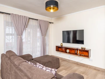 2 Bedroom Flat & Apartment