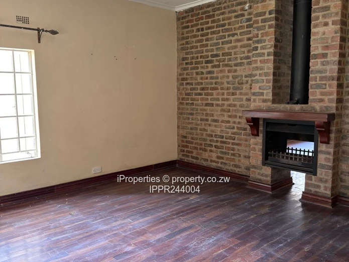 Luxury Home With Cottage For Rent - $2500 