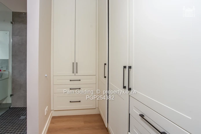 3 Bed 3 Bath Townhouse