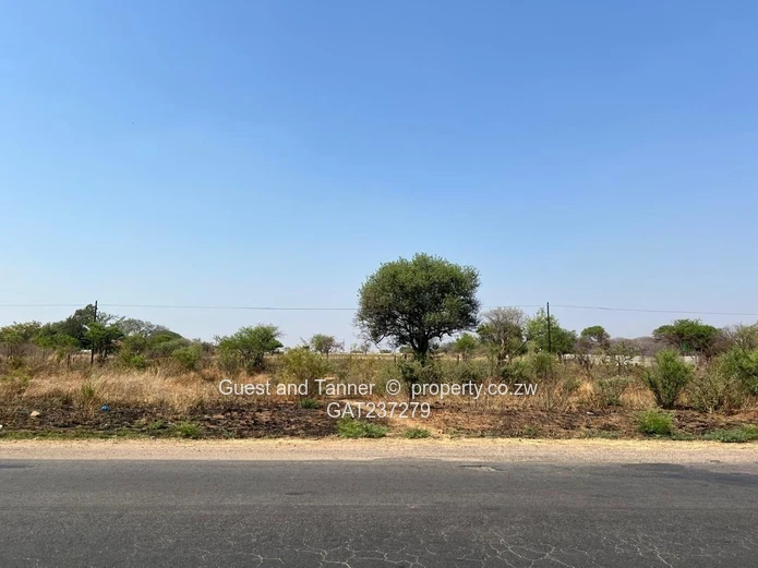 Prime 2.5-Hectare Serviced Plot for High-Return Investment in Sunninghill with Gwanda Road Frontage