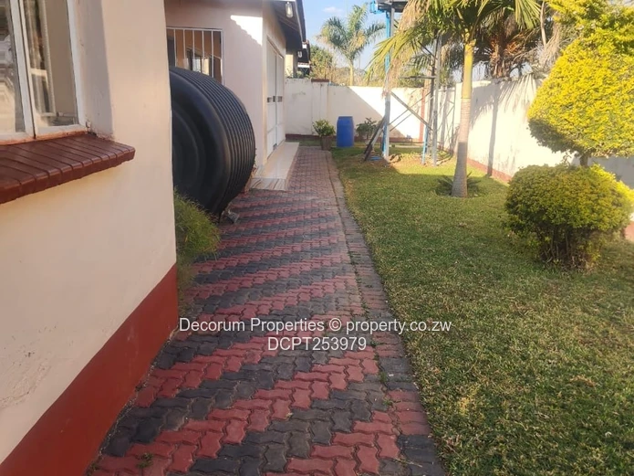 Bluffhill 4Beds Standalone Available (Sole Mandate)