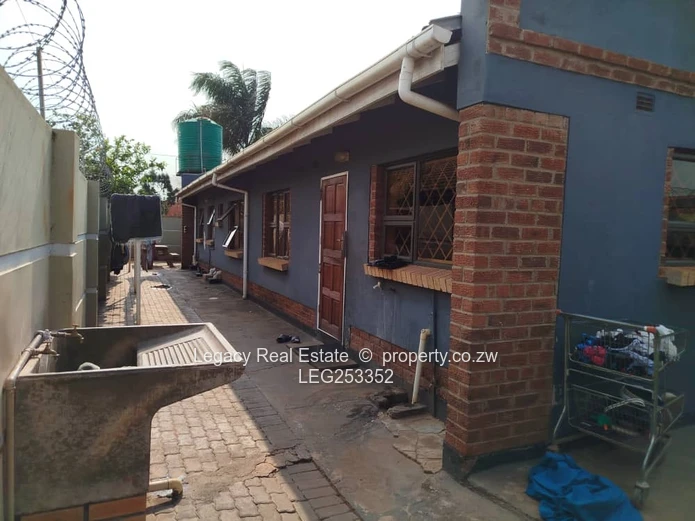 Exceptionally Finished and Palm-lined 4-Bed Bloomingdale Home with Borehole (Sole Mandate)