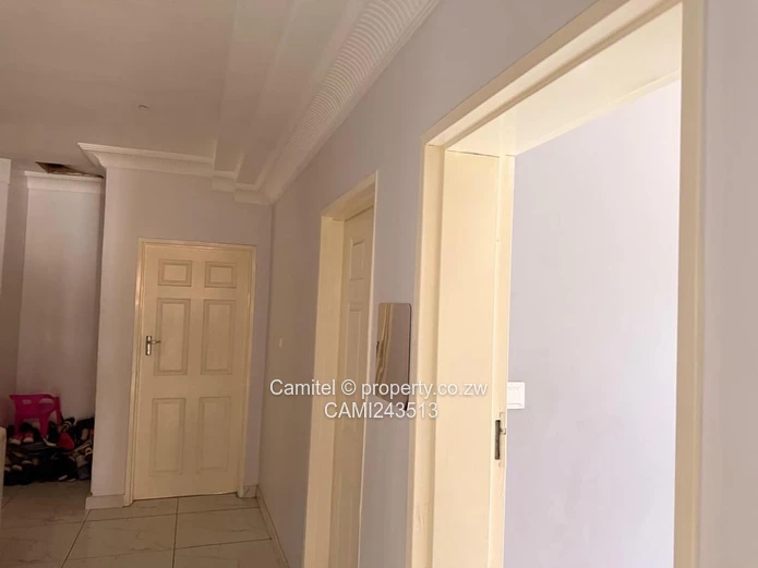 Spacious 3-bed Family Home in Mabvazuva — Double Garage & Water Tank