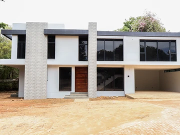 4 Bedroom Townhouse Complex