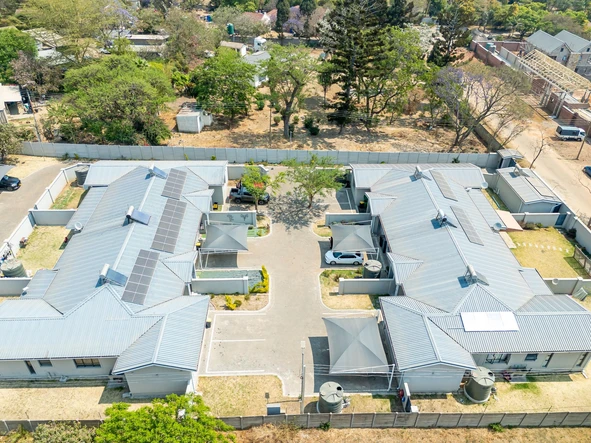 3 Bedroom Flat & Apartment