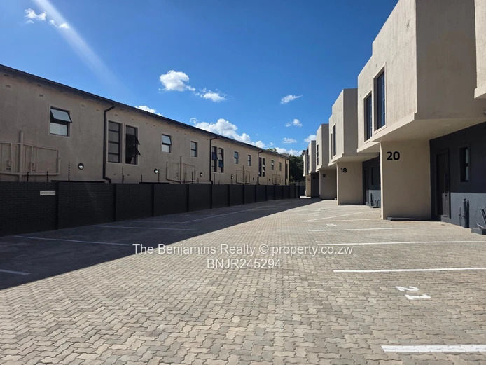 Two Bed Townhouse In Strathaven