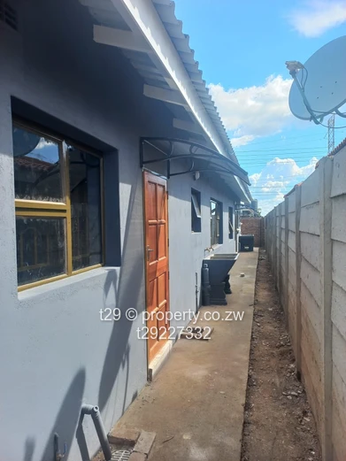 Budiriro 4 Cabs house for sale