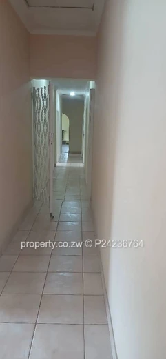 Hatfield House To Let $650