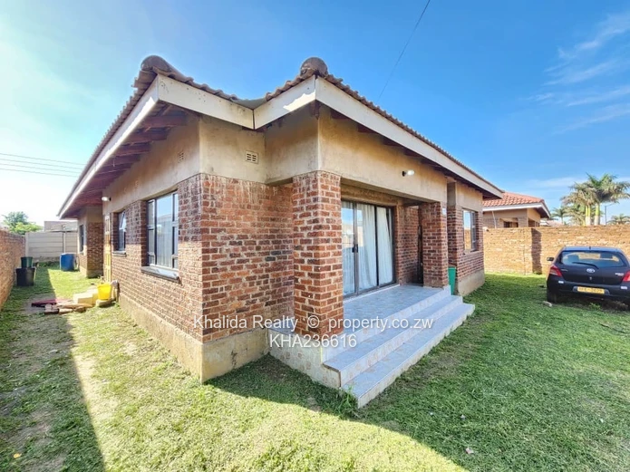 Madokero Estate House For Sale (Sole Mandate)