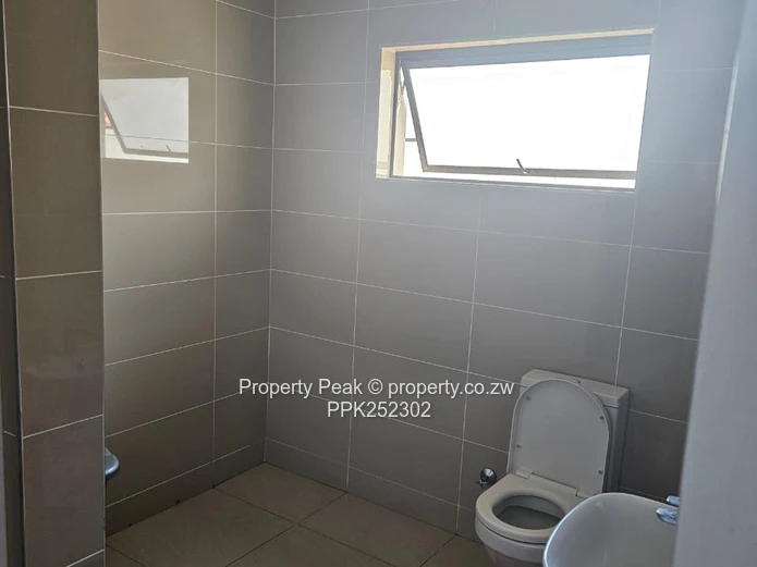 Spacious 5-Bed Family Home in Mount Pleasant Heights - Borehole